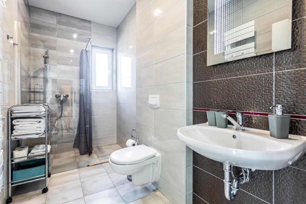 Family Apartments Klinovec Лоучна-под-Клиновцем Экстерьер фото